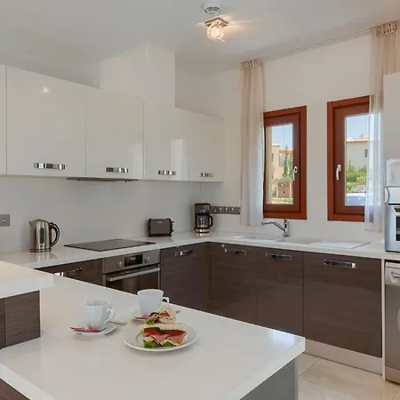 Aphrodite Hills Elite Elite Junior Aj06 Private Pool Hot Tub 2 Bedrooms Papho فيلة
